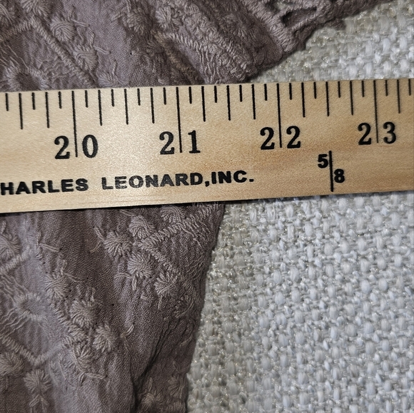 NWT Tan Short Sleeve 100% Cotton Crochet Lace Top with built in neutral cami Med - Picture 11 of 15